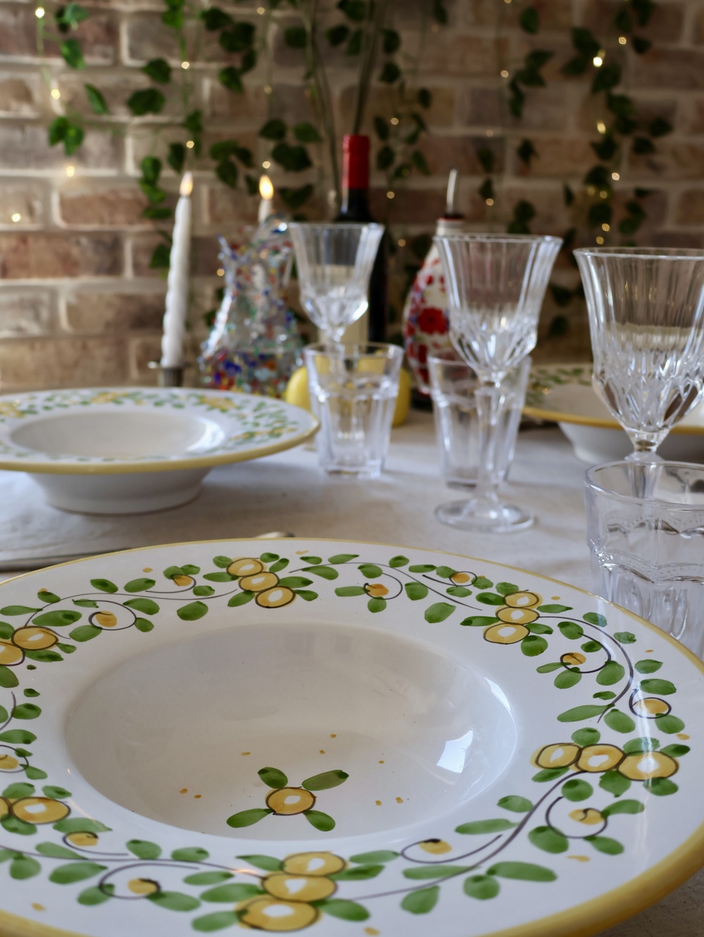 arte della tavola italiana conviviale decorazione semplice elegante