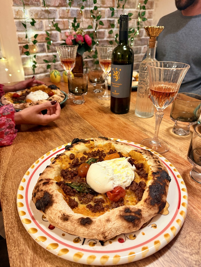 dîner italien partage convivial impression invités