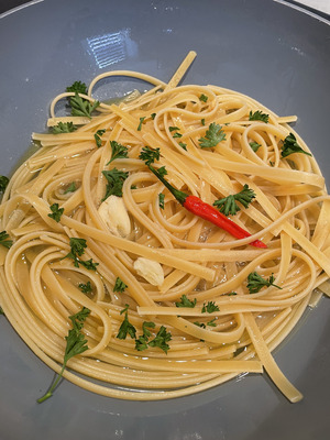 Einfaches Aglio, Olio, Peperoncino Pasta Rezept