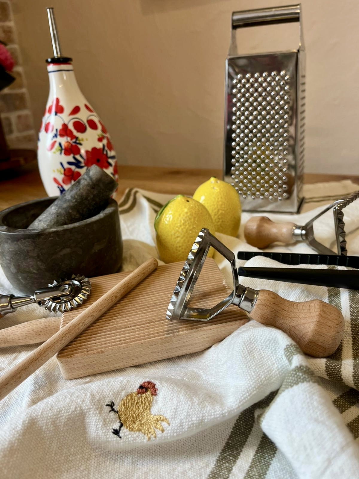 Essential utensils for Italian cooking: equip yourself like a Chef!