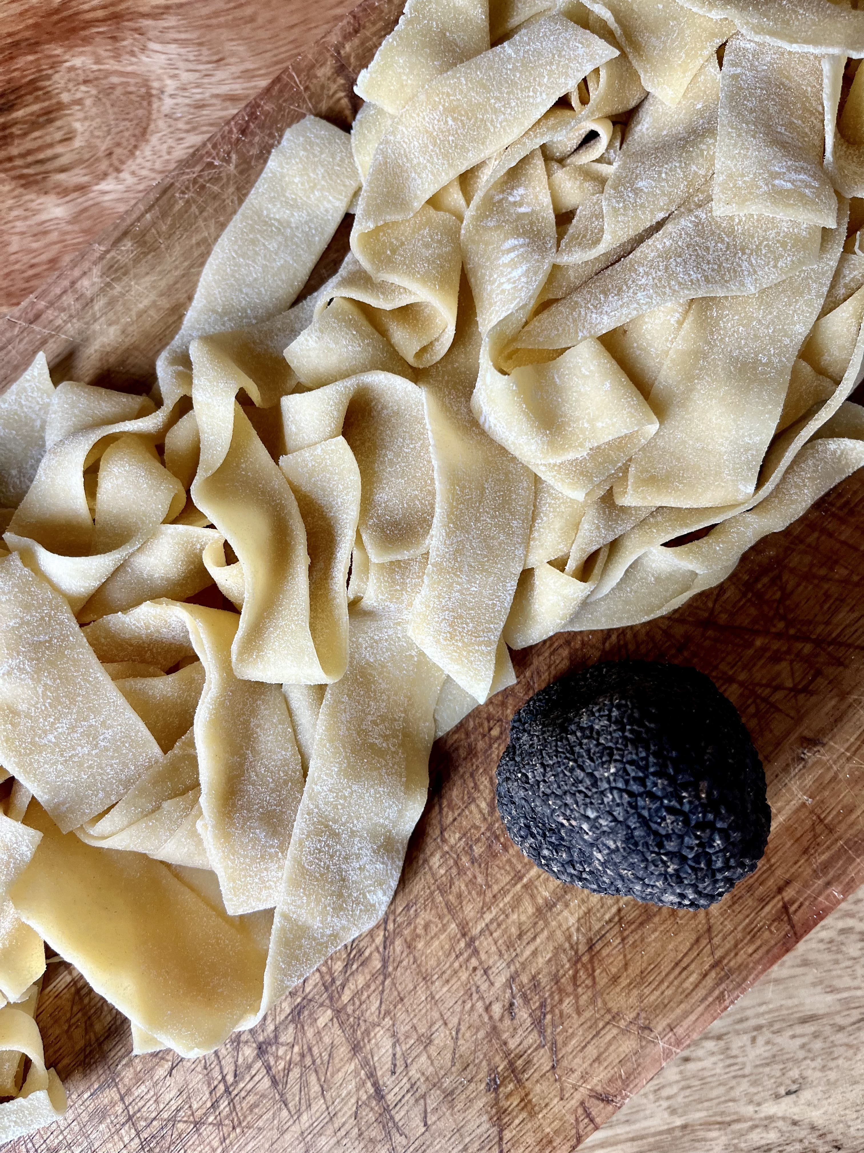 Cómo Hacer Pasta Fresca Italiana Sin Máquina – Descarga Mi Guía Completa de Cocina Italiana
