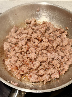 Italienisches Rezept - Pasta mit Pilzen und Wurst Schritt 2