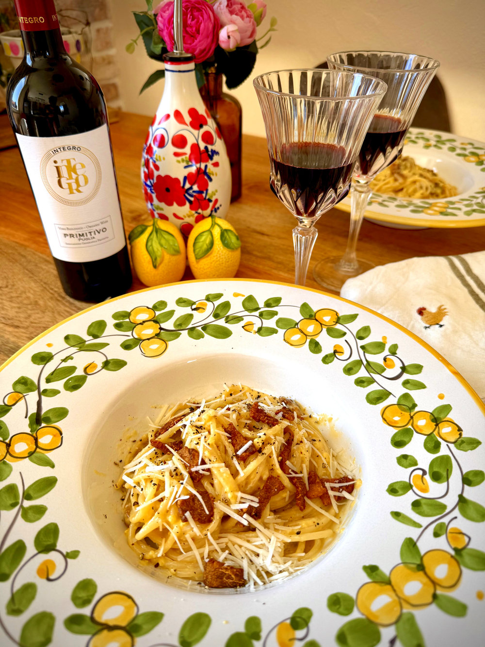 Dressage d'une table italienne élégante et raffinée