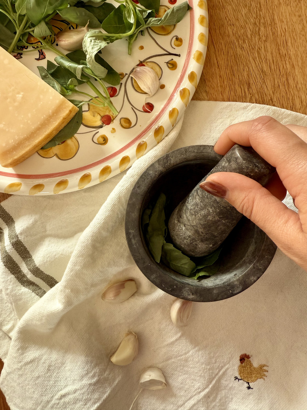 Mortero cocina italiana pesto