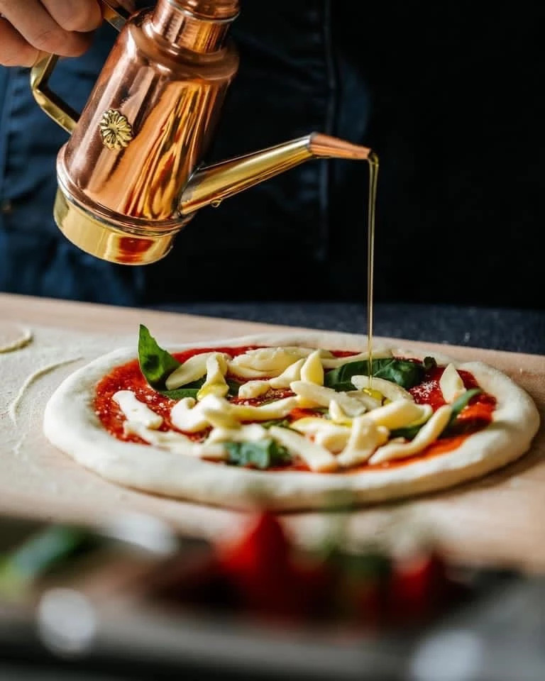 Olive oil dispenser for Italian pizza