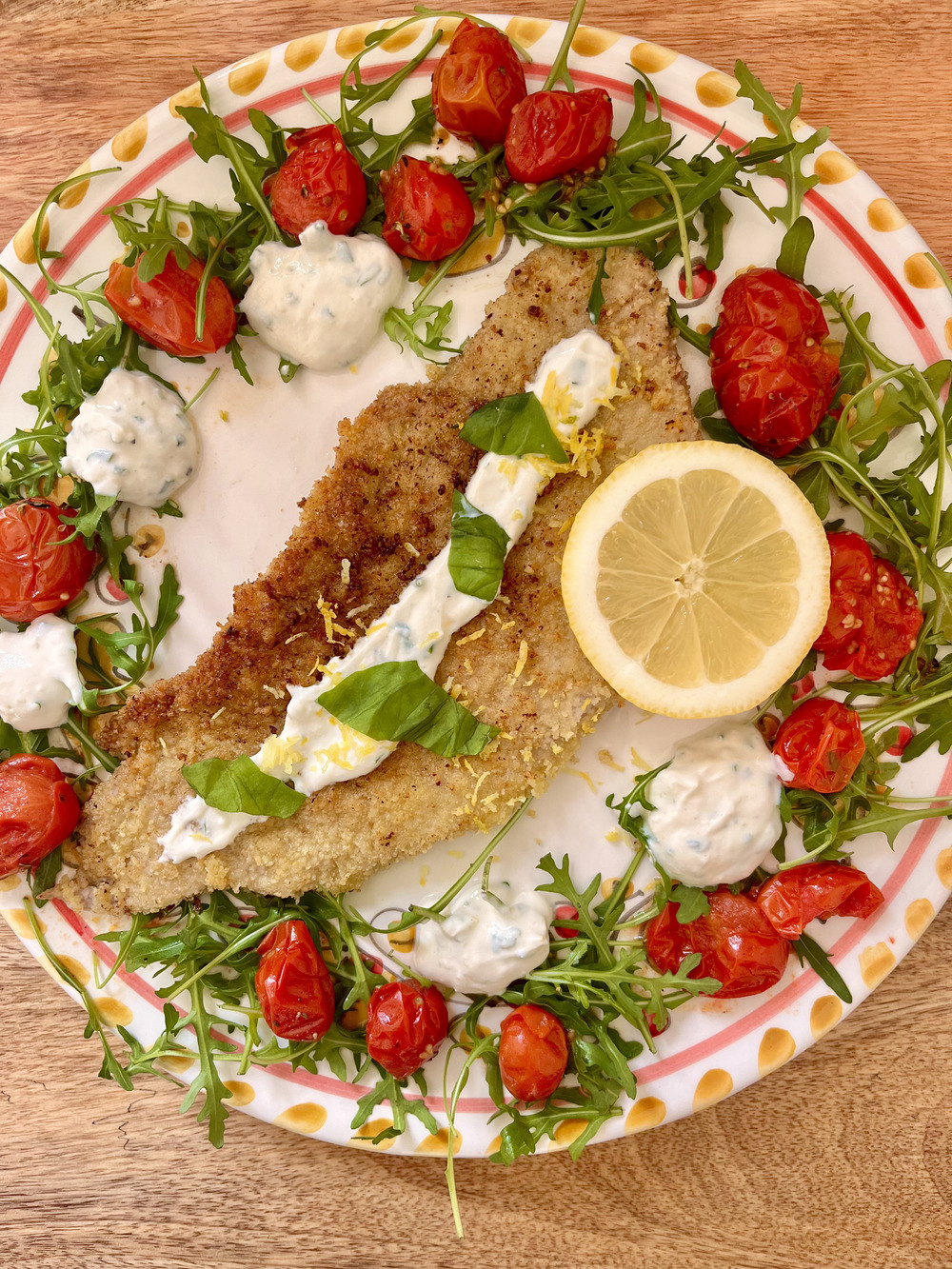 Recette italienne traditionnelle de l'escalope à la milanaise étape 8 : dressage des escalopes