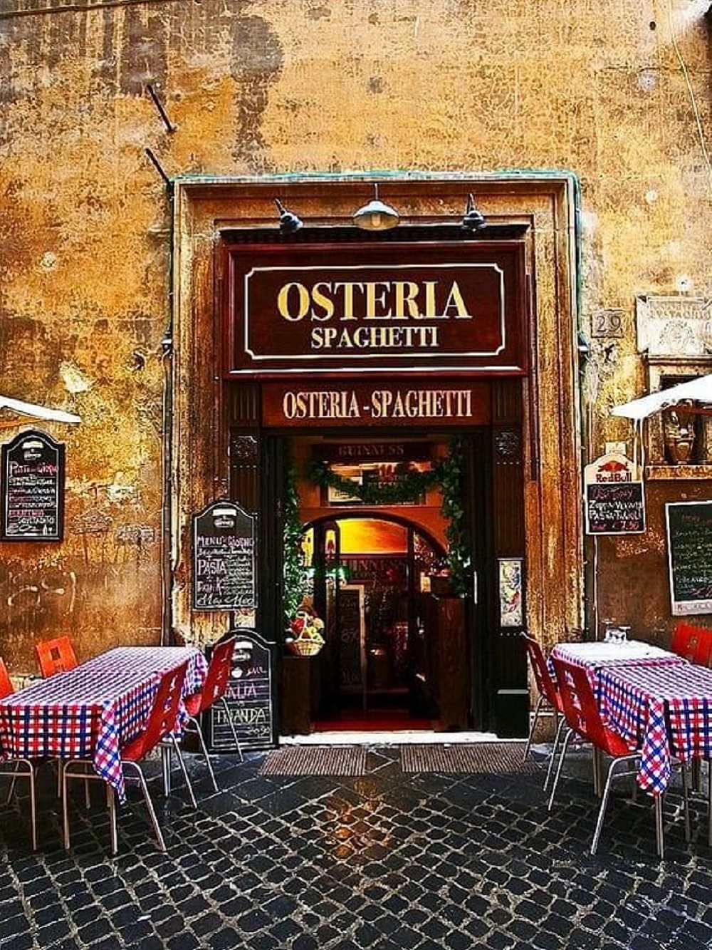 La Storia Affascinante della Gastronomia Italiana - Un Viaggio nei Sapori