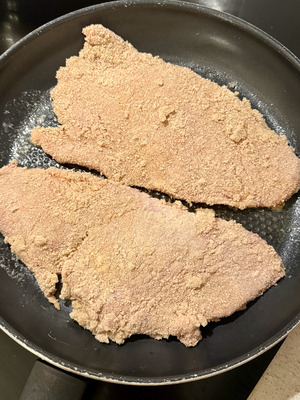 Traditional Italian Veal Milanese recipe step 6: cooking cutlets in butter