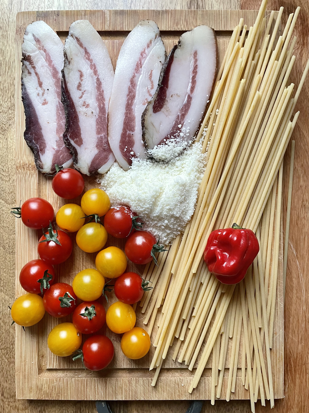 Zutaten für ein einfaches traditionelles italienisches Rezept